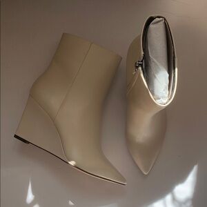 NWOB! Sanctuary Footwear wedge bootie